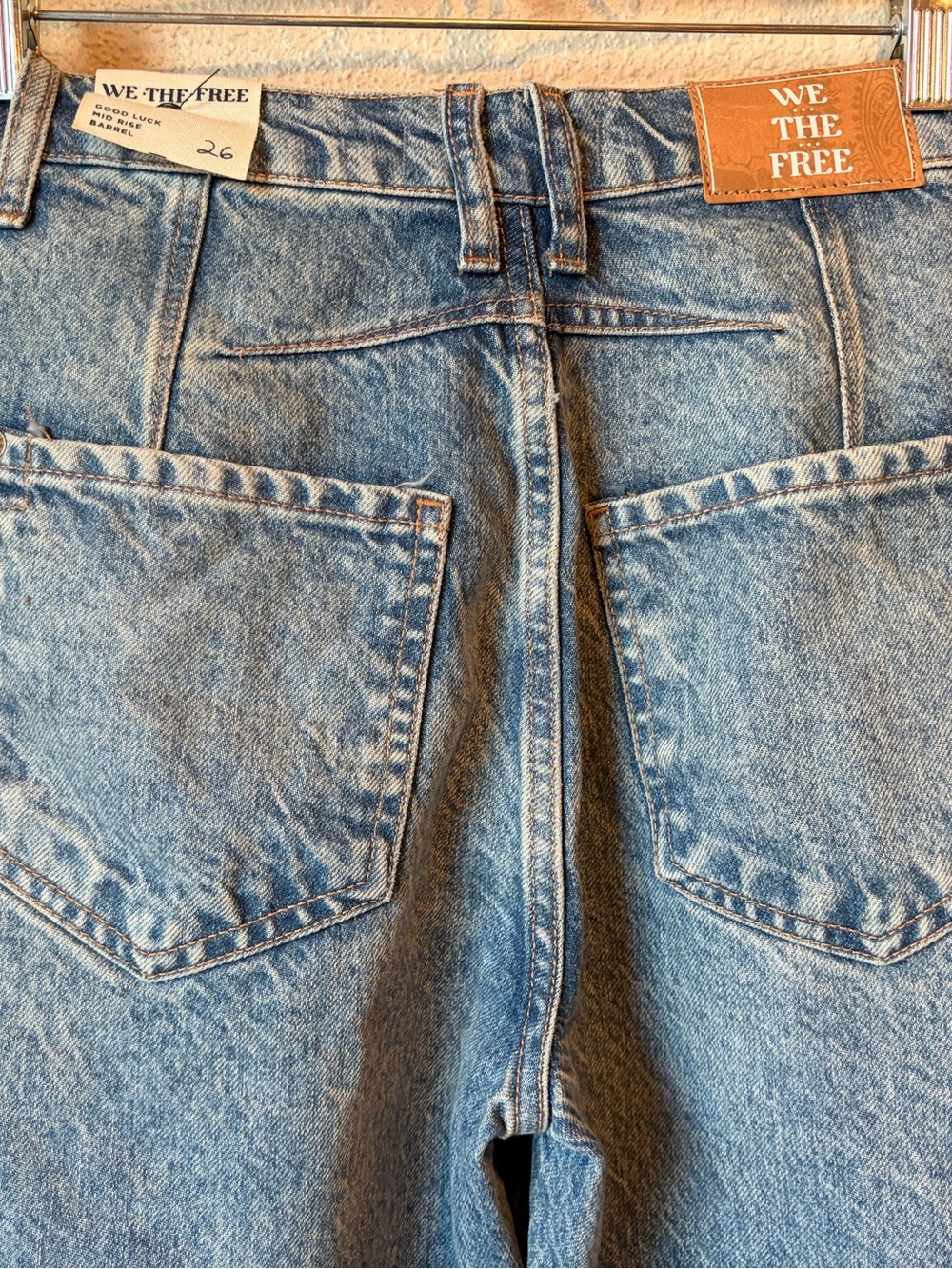 NWT Free People We the Free Women’s 26 Good Luck Mid Rise Barrel Leg Jeans - Picture 13 of 16